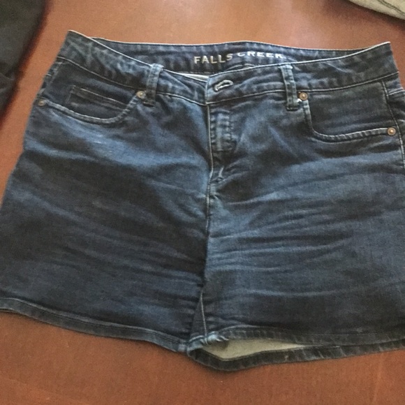 Shorts - Picture 2 of 2